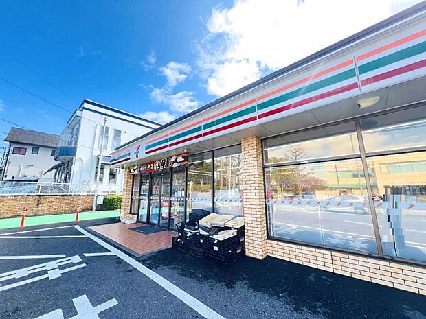 セブン-イレブン 横浜栄桂台南1丁目店まで約2140m（徒歩27分）