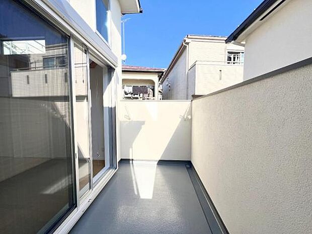 お洗濯ものを気持ち良く太陽の光で干せるのが嬉しいですね。