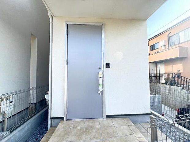 いつも気持ちよくご家族を迎えられる玄関です。