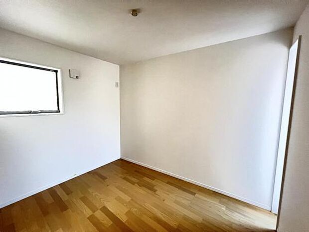 子供部屋にもちょうど良い大きさのお部屋です。