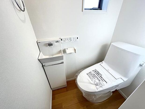 ほっと安らげるトイレ空間です。