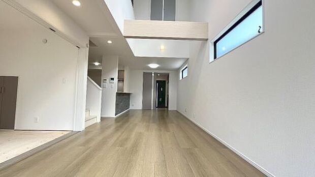 リビングダイニングになります。ご家族そろっての素敵な空間になりそうですね。