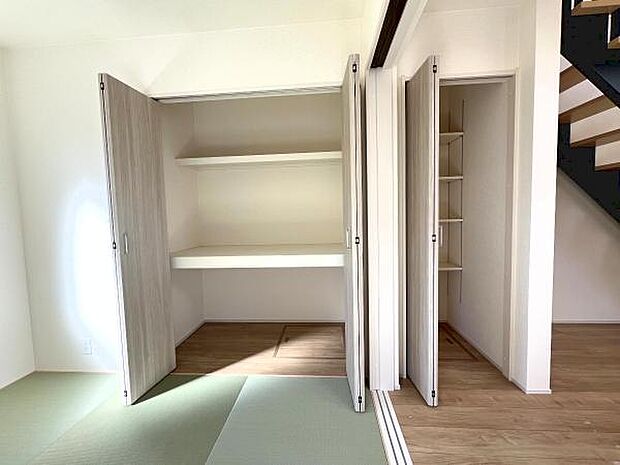 いつでもお部屋をスッキリお使い頂ける収納スペースを設置。