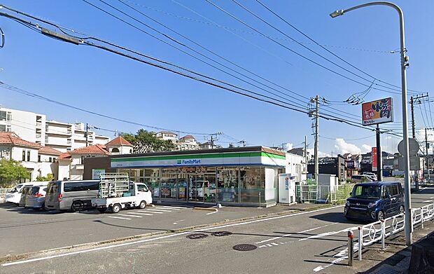 ファミリーマート 笹下四丁目店まで約1530m（徒歩20分）