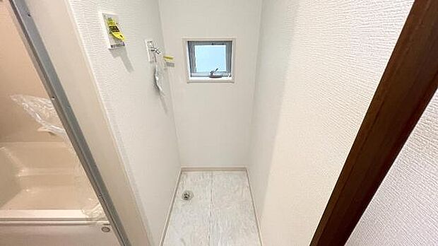 お天気を気にせずお洗濯ができ、室内干し可能です。