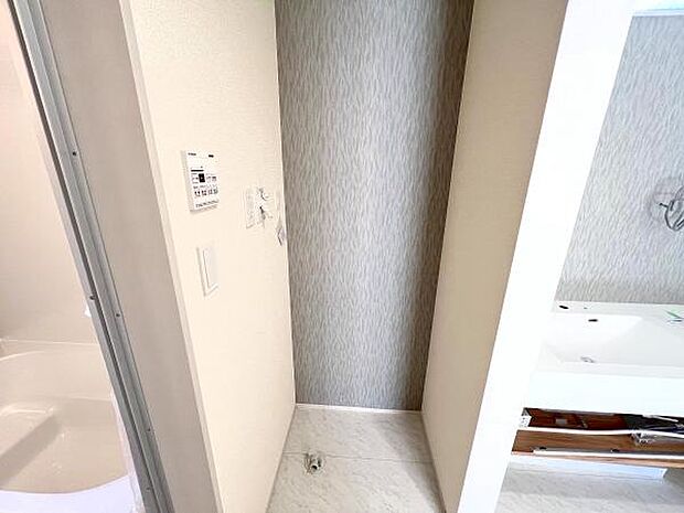 お天気を気にせずお洗濯ができ、室内干し可能です。