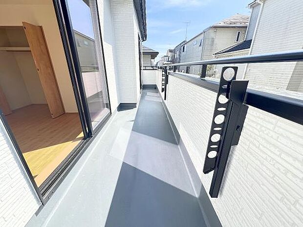 お洗濯ものを気持ち良く太陽の光で干せるのが嬉しいですね。