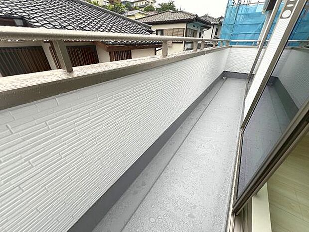 お洗濯ものを気持ち良く太陽の光で干せるのが嬉しいですね。