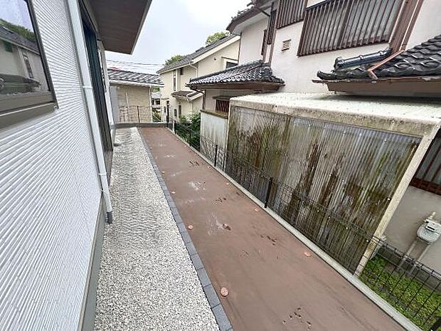 お庭スペースは、ガーデニングやお子様との外遊びなど多彩な用途でお楽しみいただけます。