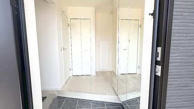 いつも気持ちよくご家族を迎えられる玄関です。