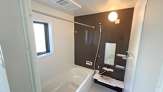 お風呂でほっとひといき。1日の疲れを癒しましょう。