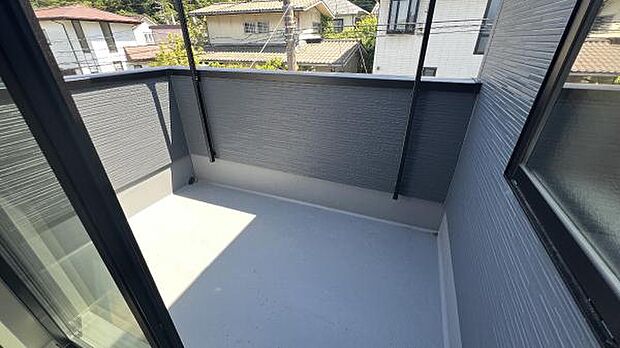 お洗濯ものを気持ち良く太陽の光で干せるのが嬉しいですね。