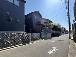 神奈川県横浜市金沢区富岡西7丁目