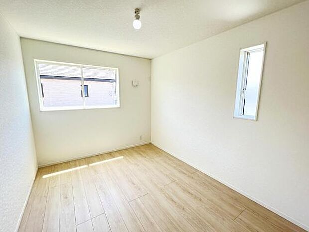 子供部屋にもちょうど良い大きさのお部屋です。