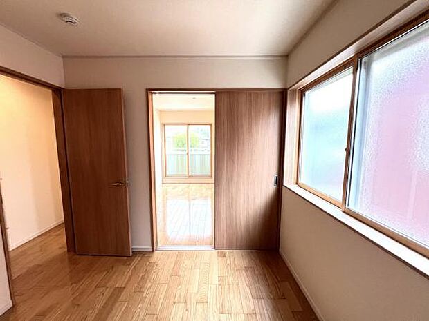 子供部屋にもちょうど良い大きさのお部屋です。