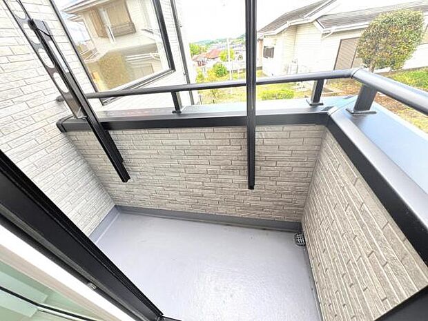 お洗濯ものを気持ち良く太陽の光で干せるのが嬉しいですね。