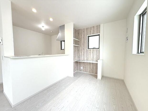 ご家族の温かい時間を演出するダイニングスペースです。