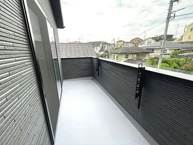 お洗濯ものを気持ち良く太陽の光で干せるのが嬉しいですね。