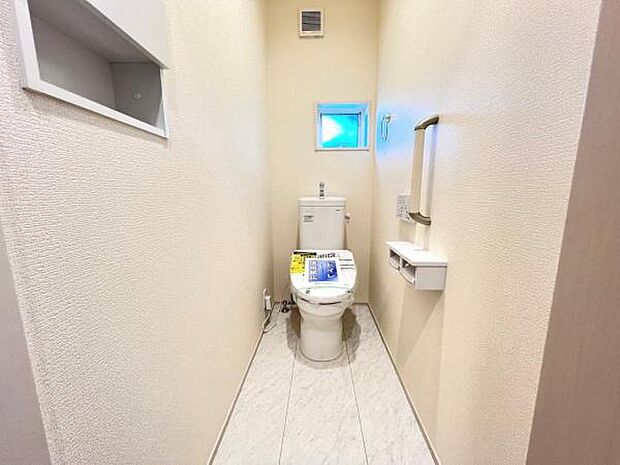 ほっと安らげるトイレ空間です。