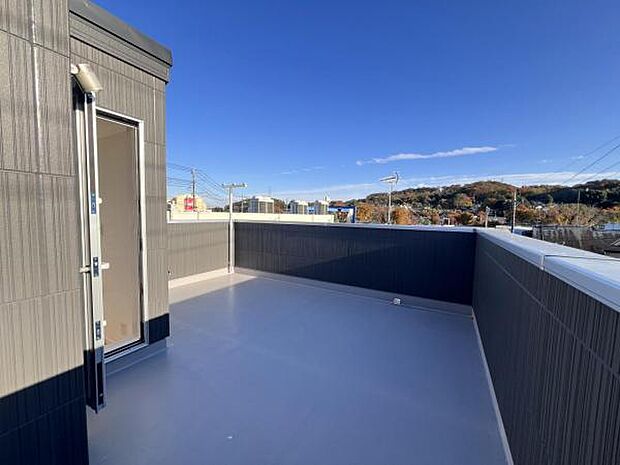 お洗濯ものを気持ち良く太陽の光で干せるのが嬉しいですね。