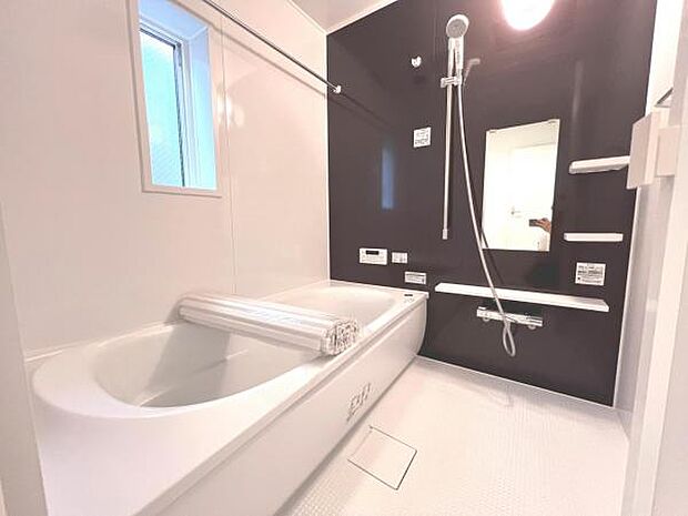 お風呂でほっとひといき。1日の疲れを癒しましょう。