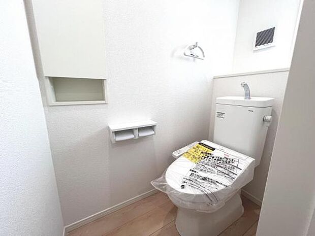 ほっと安らげるトイレ空間です。