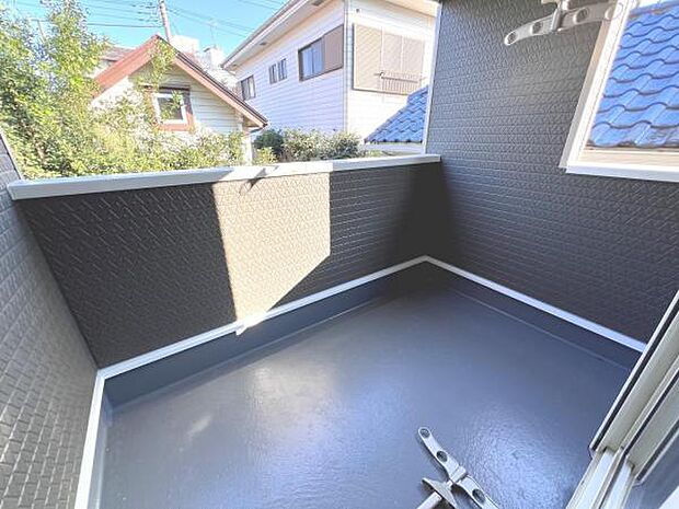 お洗濯ものを気持ち良く太陽の光で干せるのが嬉しいですね。