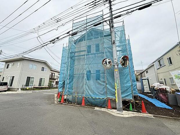 一生懸命建築中です。完成が楽しみですね。
