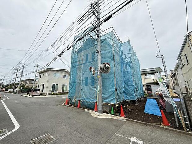 一生懸命建築中です。完成が楽しみですね。