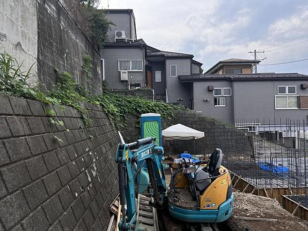 一生懸命建築中です。完成が楽しみですね。