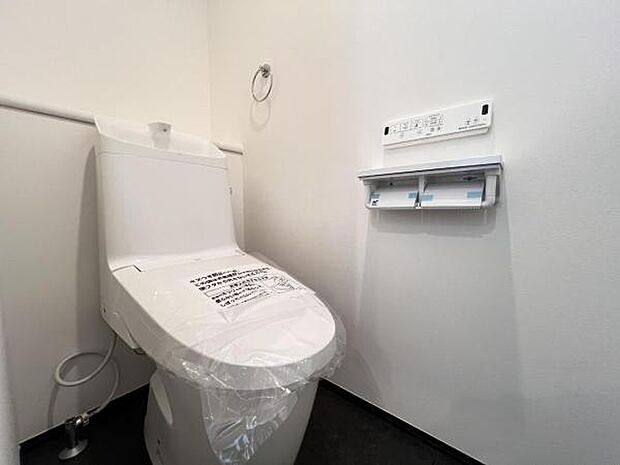ほっと安らげるトイレ空間です。