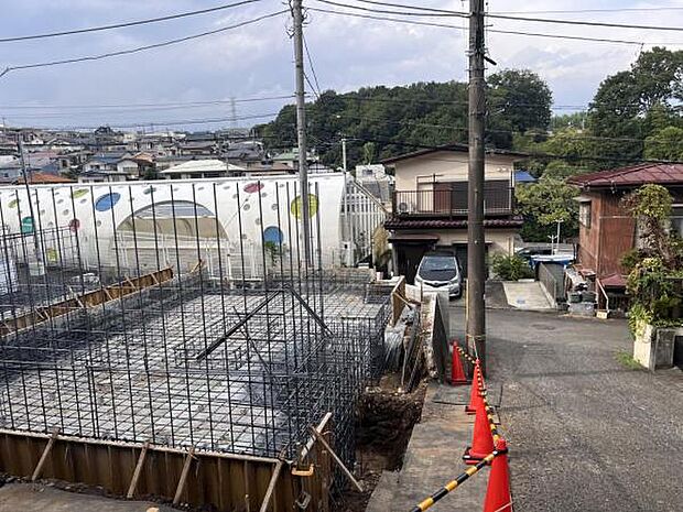 一生懸命建築中です。完成が楽しみですね。