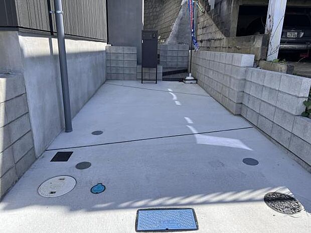 駐車場ももちろん完備しておりますのでお車所有の方にも心強いです。