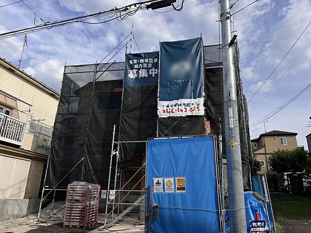 一生懸命建築中です。完成が楽しみですね。