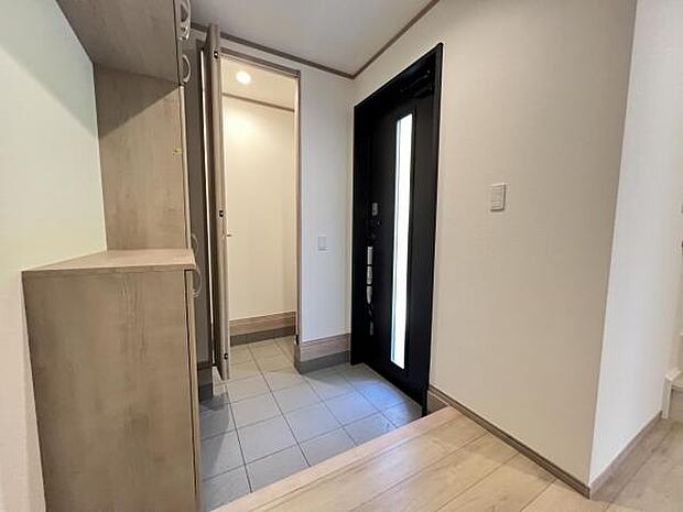 いつも気持ちよくご家族を迎えられる玄関です。