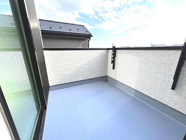 お洗濯ものを気持ち良く太陽の光で干せるのが嬉しいですね。