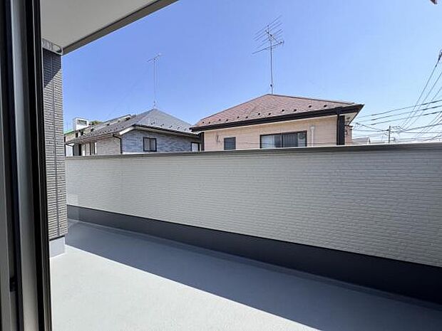 お洗濯ものを気持ち良く太陽の光で干せるのが嬉しいですね。