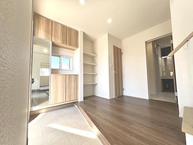 いつも気持ちよくご家族を迎えられる玄関です。