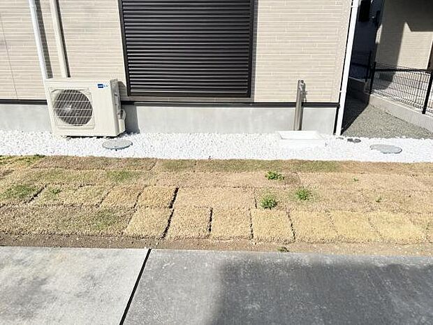 お庭スペースは、ガーデニングやお子様との外遊びなど多彩な用途でお楽しみいただけます。