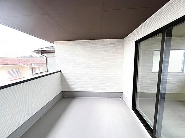 お洗濯ものを気持ち良く太陽の光で干せるのが嬉しいですね。