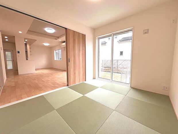 和室スペースです。畳のお部屋は寛げる空間ですね。