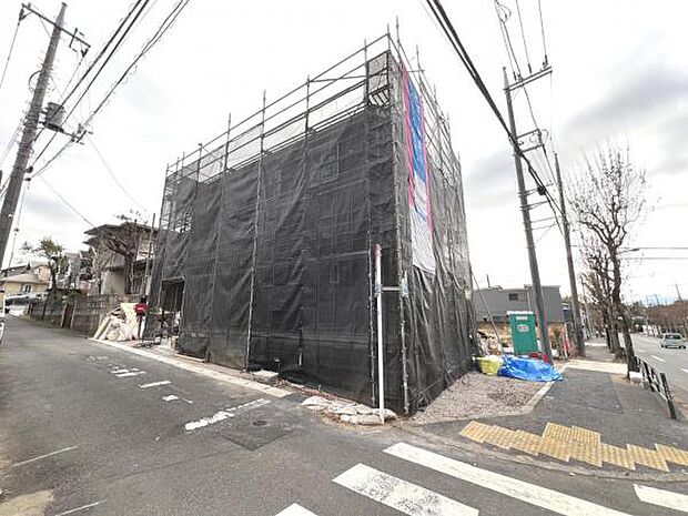 一生懸命建築中です。完成が楽しみですね。