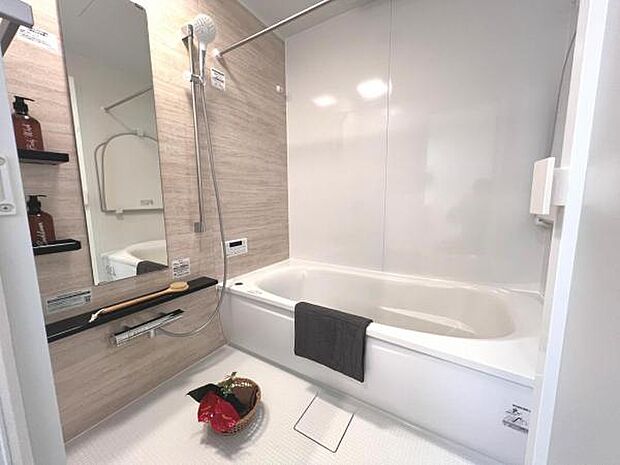 お風呂でほっとひといき。1日の疲れを癒しましょう。