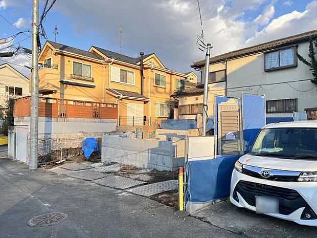 一生懸命建築中です。完成が楽しみですね。