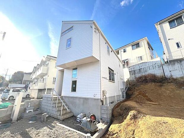 一生懸命建築中です。完成が楽しみですね。