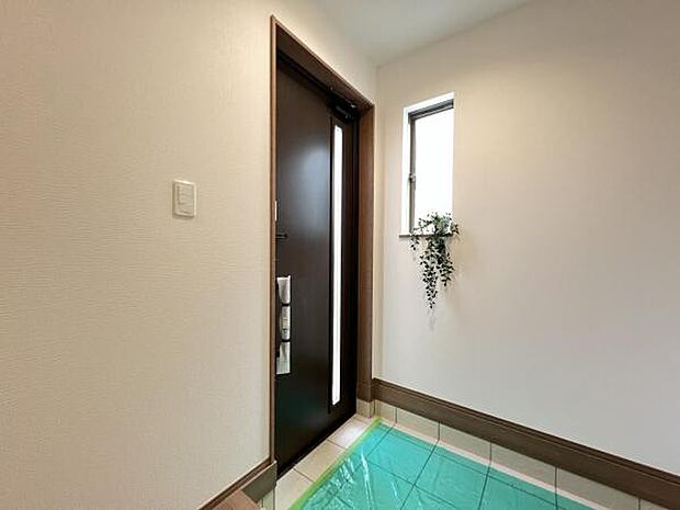 いつも気持ちよくご家族を迎えられる玄関です。