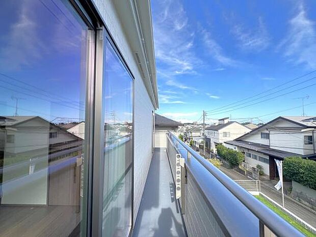 お洗濯ものを気持ち良く太陽の光で干せるのが嬉しいですね。