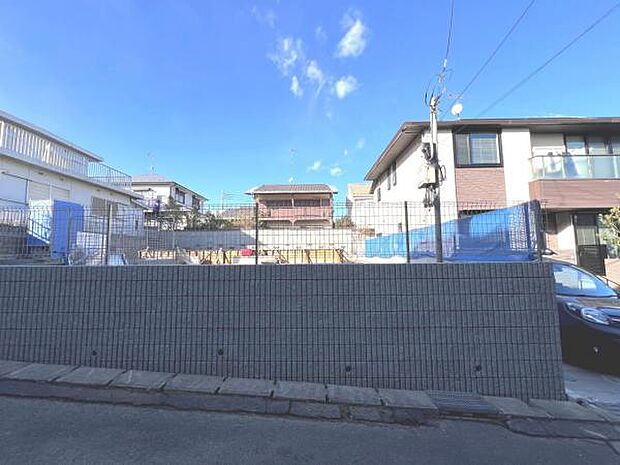 お庭スペースは、ガーデニングやお子様との外遊びなど多彩な用途でお楽しみいただけます。