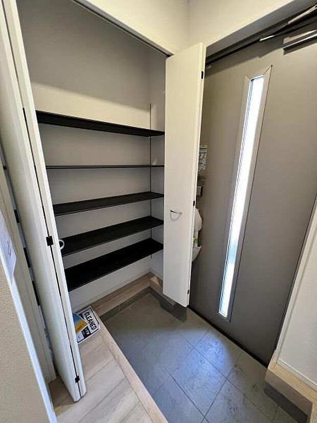 いつも気持ちよくご家族を迎えられる玄関です。