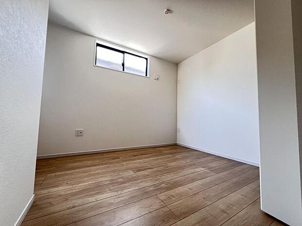 子供部屋にもちょうど良い大きさのお部屋です。